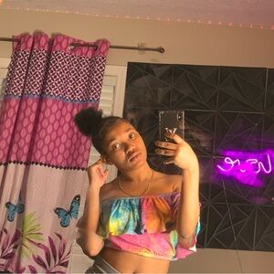 I liked the vibe but now I feel like I got too much clothes